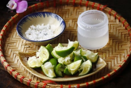 Vắt chanh đừng bỏ vỏ: Tận dụng làm 5 việc này giúp tiết kiệm cả đống tiền