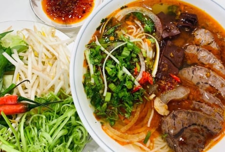 Cách nấu bún bò Huế đơn giản tại nhà