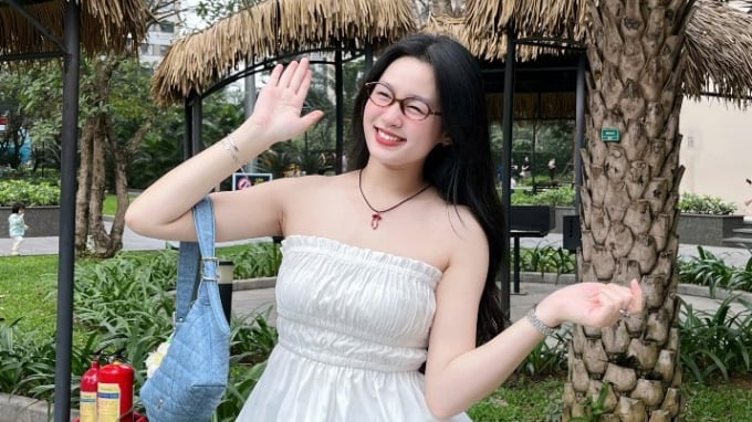 Kiểu áo quây giúp vóc dáng thanh thoát hơn, che bụng dưới khéo léo